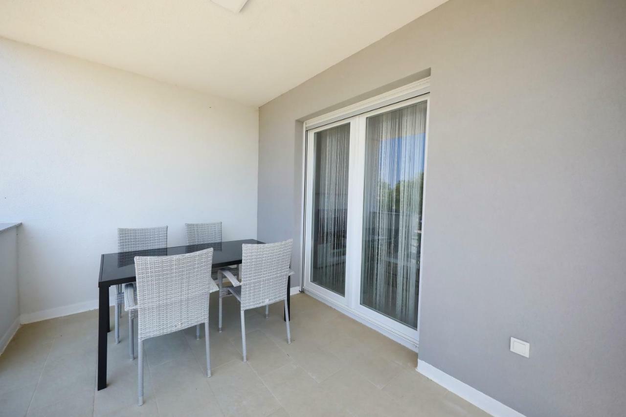 Apartmani Vlado Mitar Sukosan Exterior photo
